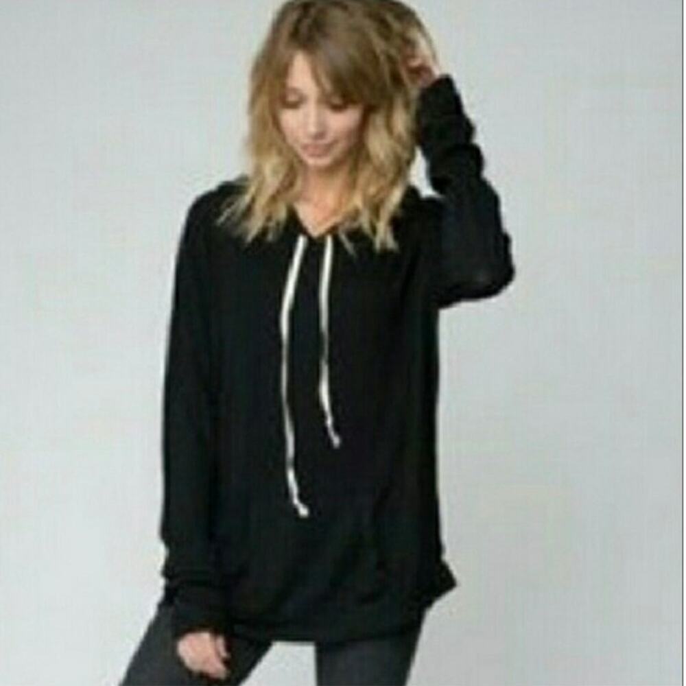 Brandy Melville Black Layla
Hoodie Tee one size